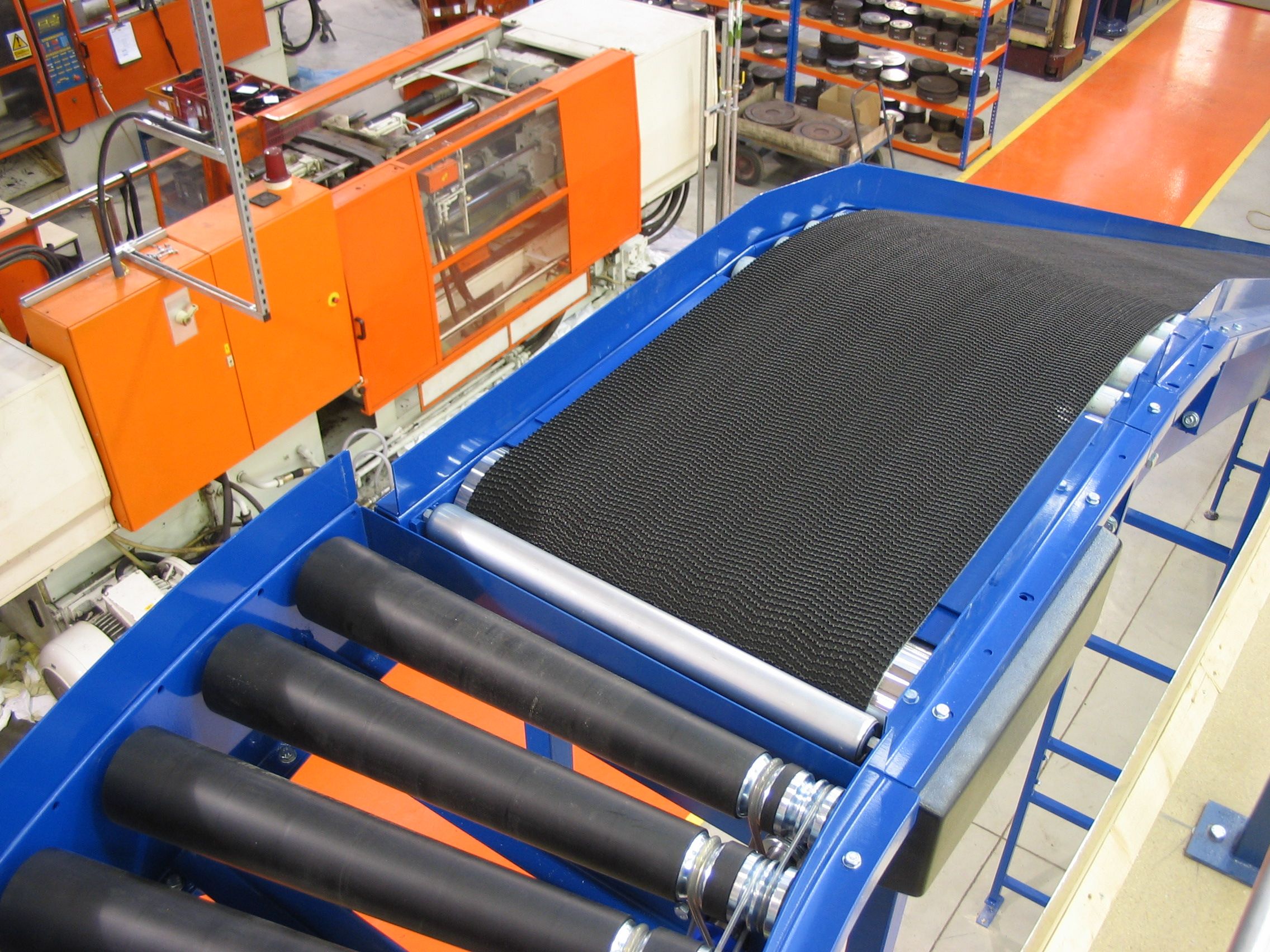 Inter-floor Conveyors for Mezzanine Floors